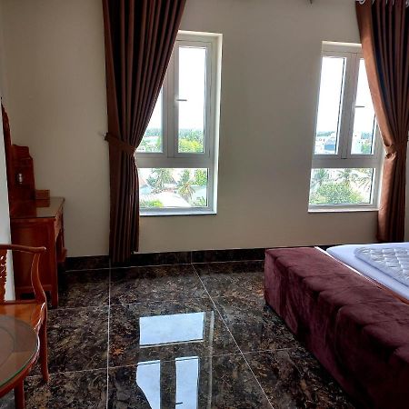 Hotel Khach San Hoang Gia Bac Lieu Exterior foto
